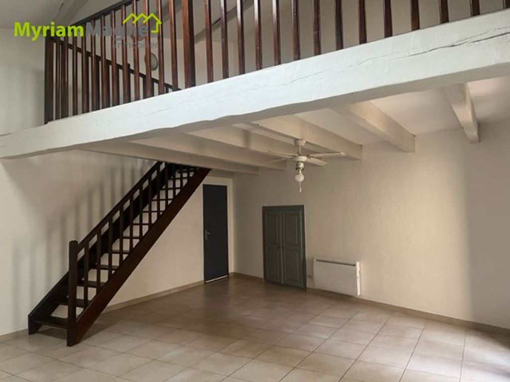 Appartement Appartement COURSAN 136000€ MYRIAM MAGNE IMMOBILIER Appartement Appartement COURSAN 136000€ MYRIAM MAGNE IMMOBILIER